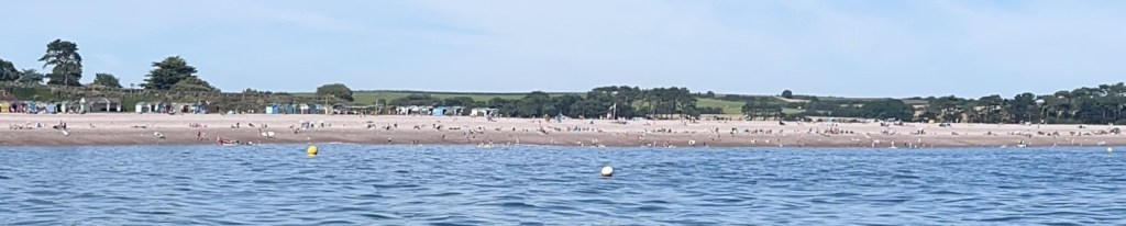 Lime Kiln - centred on beach flag. 28th July 2024 @ 4.10pm. 210 people