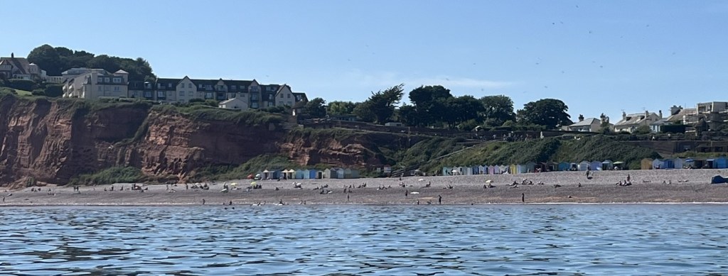 Lime Kiln - centred on beach flag. 28th July 2024 @ 4.10pm. 210 people